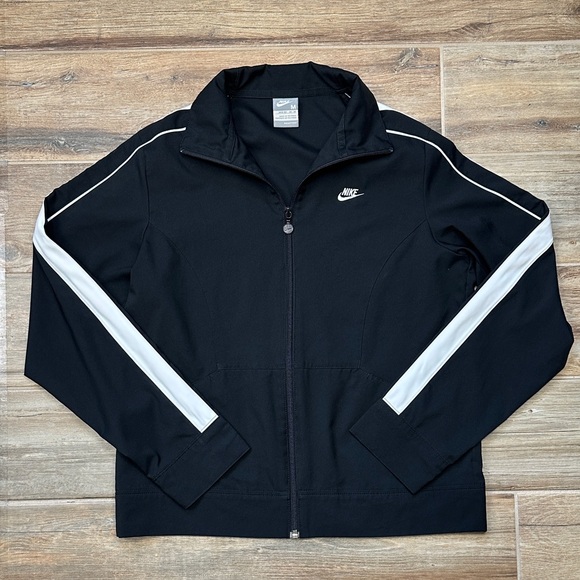 Nike Black and White Women's Jacket - Picture 1 of 14
